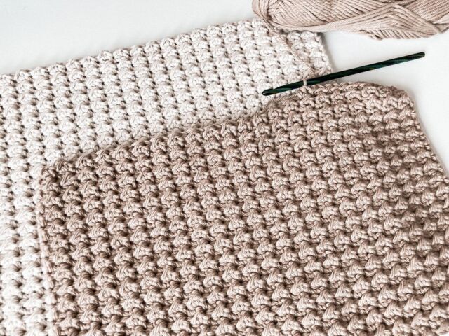 Working on some neutral dishcloths 🖤 These are so pretty and soft. You can also use these as face cloths, which is my go-to.